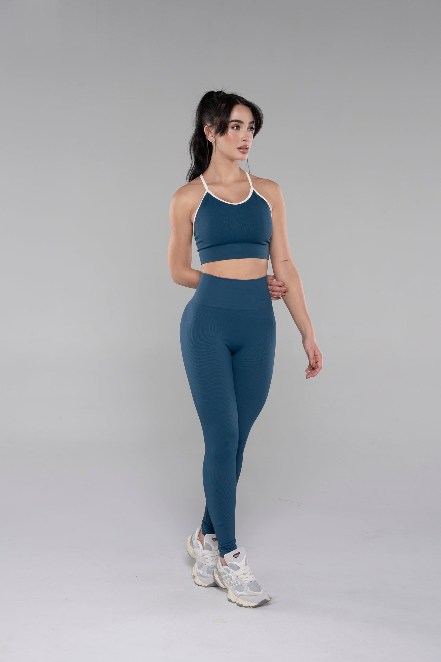 Top Solea Azul con sesgo crudo