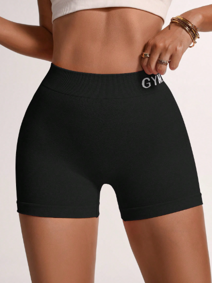 Shorts con diseño en "V" en la espalda