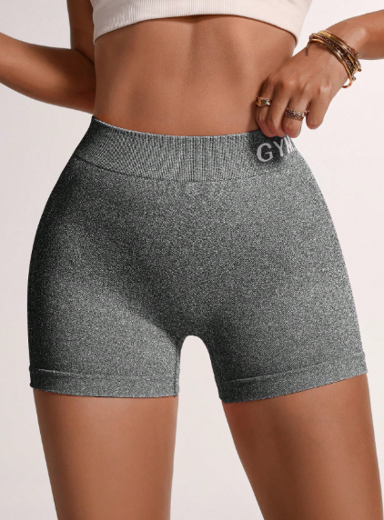 Shorts con diseño en la espalda en V