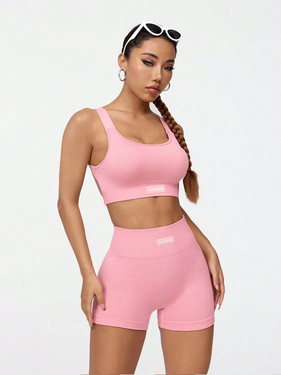 Conjunto deportivo sencillo