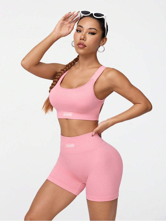 Conjunto deportivo sencillo