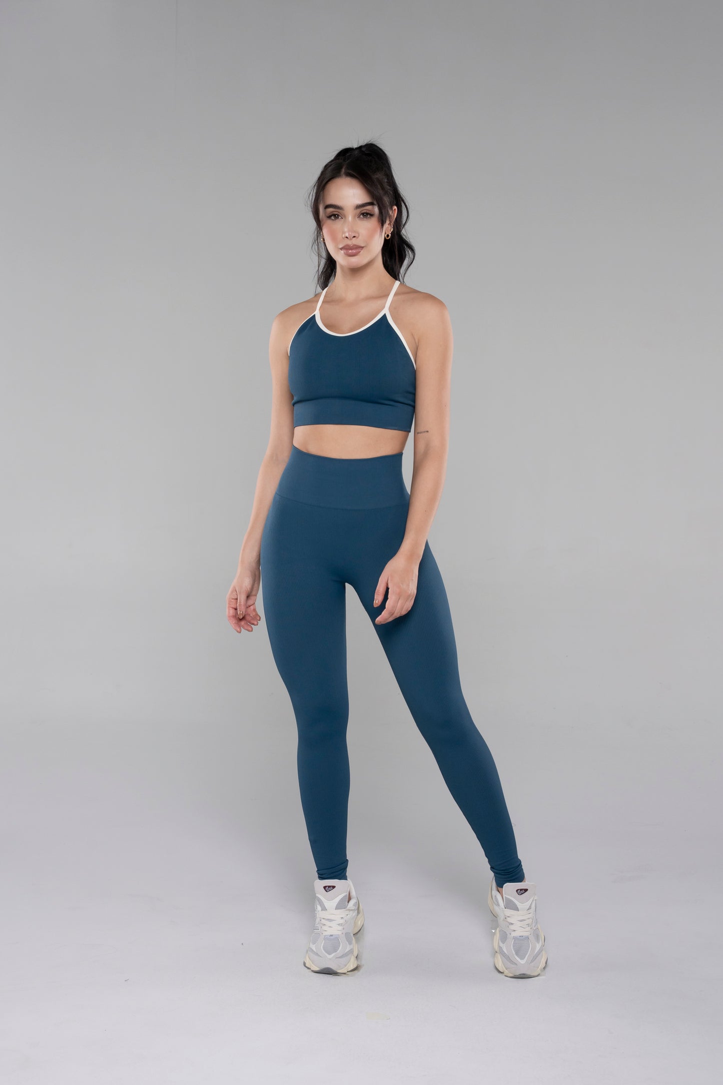 Top Solea Azul con sesgo crudo