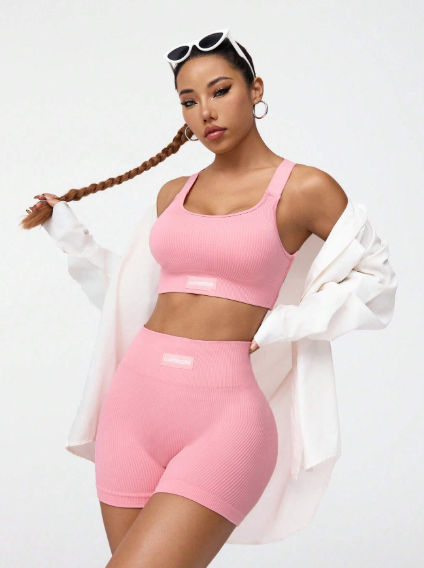 Conjunto deportivo sencillo