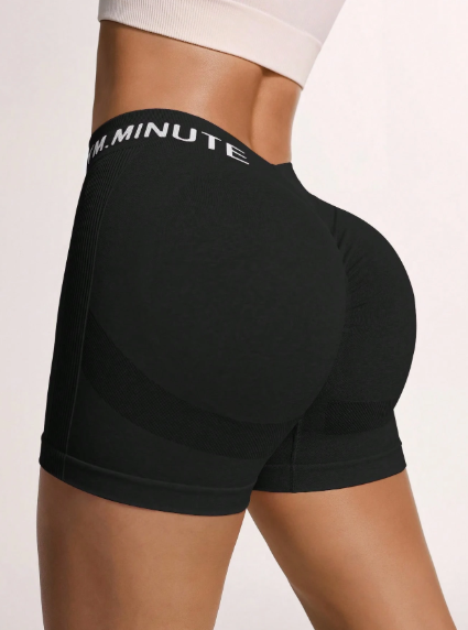 Shorts con diseño en "V"  en la espalda