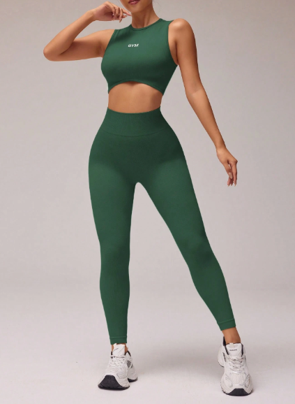 Conjunto con top asimétrico de cuello redondo