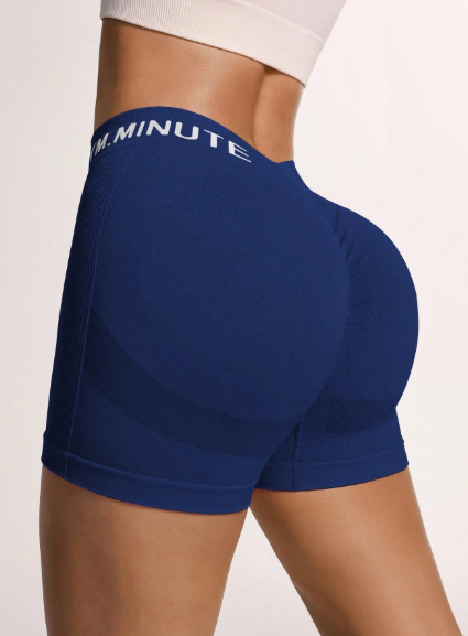 Pantalones cortos con diseño en V en la espalda