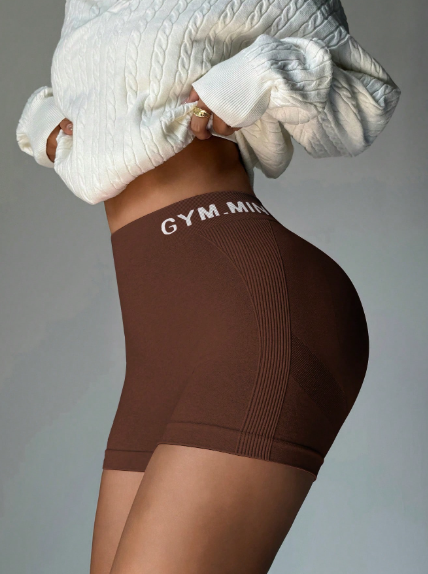 Shorts con espalda en forma de V