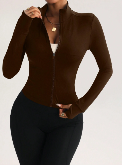 Chaqueta de manga larga, con cierre, ajustada