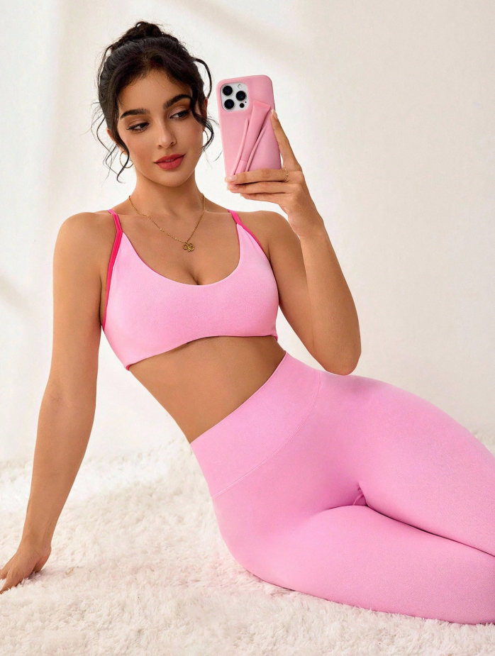 Conjunto de top y leggings