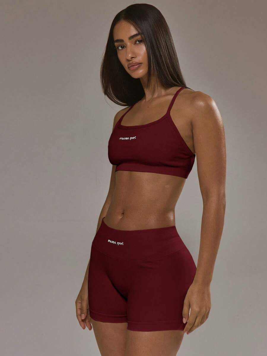 Conjunto de sujetador deportivo con espalda cruzada vinotinto