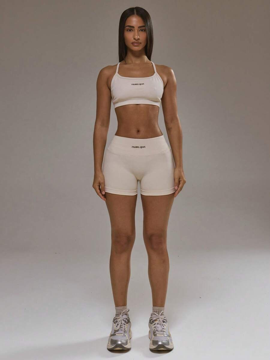 Conjunto de sujetador deportivo con espalda cruzada y shorts