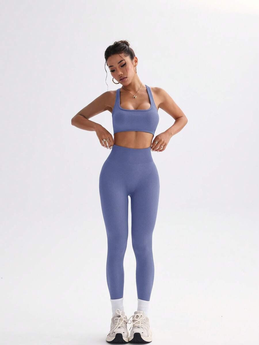 Conjunto de top de tirantes con lazo en la espalda y leggings