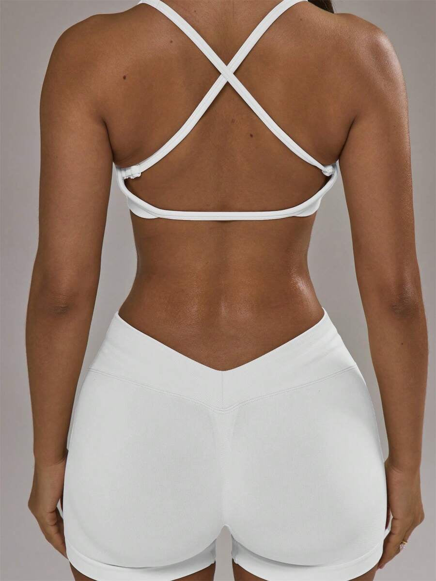 Conjunto de sujetador deportivo con espalda cruzada y shorts (Blanco)