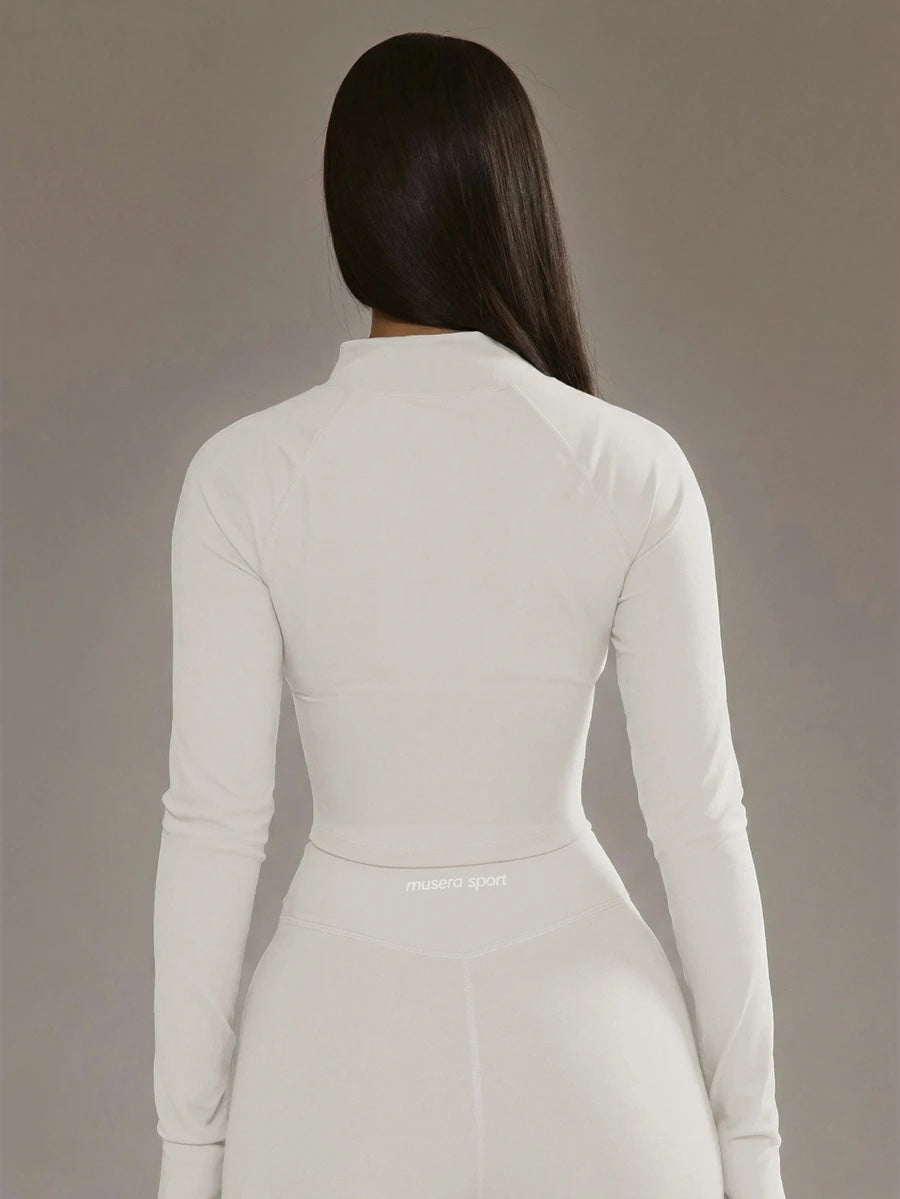 Chaqueta con cremallera corta